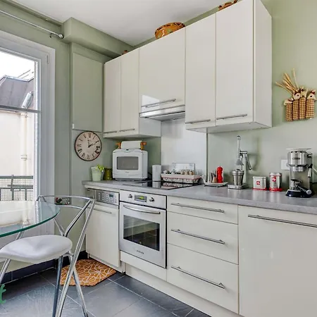 Appartamento Le Boursault - Stunning Penthouse, Terrace, Parking Parigi